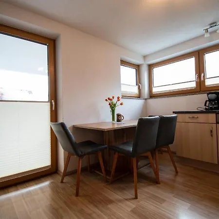 Appartamento Haus Raggl Landeck Esterno foto