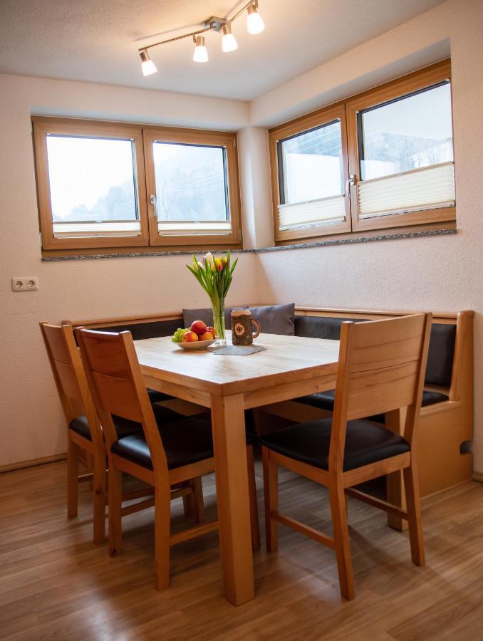Haus Raggl Apartment Landeck